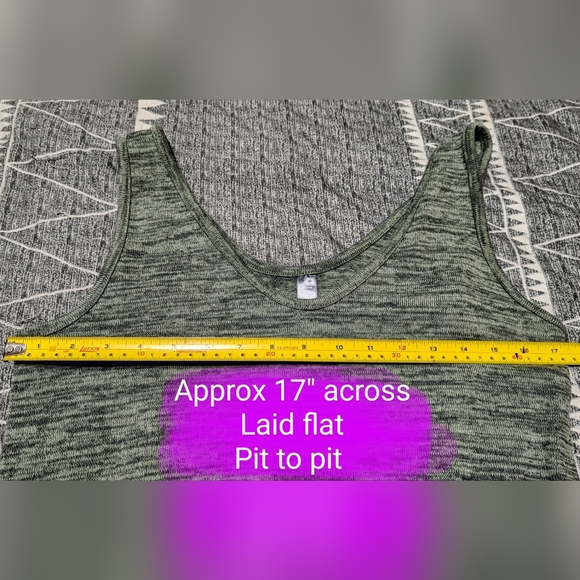 Joe Fresh size med, heathered green active romper, EUC - Picture 3 of 9